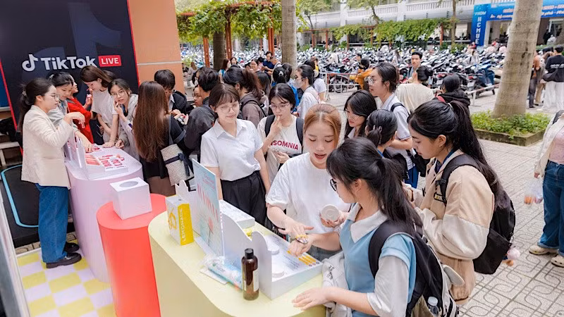 Chương trình TikTok Uni Tour thu hút sự quan tâm của đông đảo sinh viên trên cả nước.