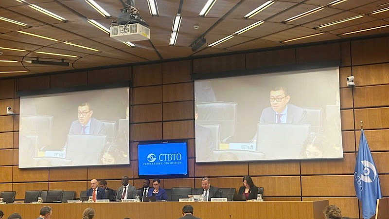 Đại sứ Vũ Lê Thái Hoàng tại Phiên họp lần thứ 65 của Ủy ban trù bị Tổ chức Hiệp ước Cấm thử Hạt nhân Toàn diện (CTBTO).