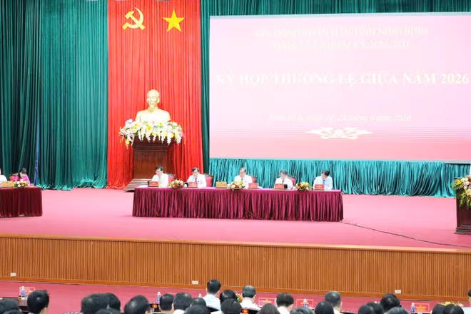 Quang cảnh kỳ họp.