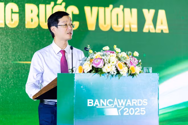 Ông Đỗ Đức Thành, Phó Tổng Giám đốc Agribank phát biểu tại hội nghị.