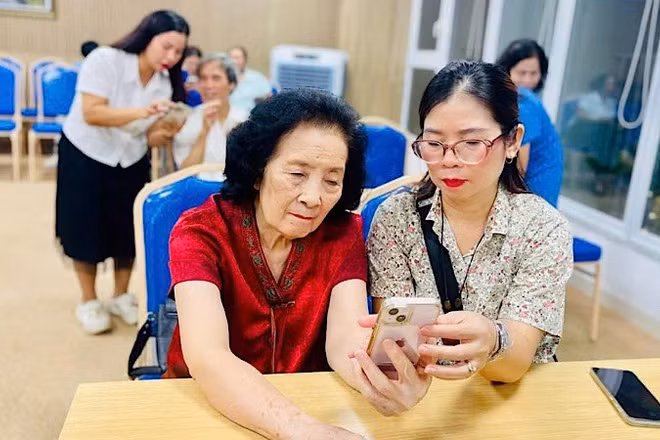 Phường Cửa Nam (Hà Nội) tổ chức tập huấn kỹ năng số cho các Tổ dân phố trên địa bàn phường. (Ảnh: Đăng Anh)