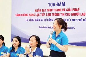 Tăng cường năng lực tiếp cận thông tin cho người lao động ngành dệt may.