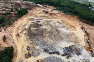 Công ty cổ phần Đầu tư 706 khai thác, mua, bán trái phép khoáng sản tại mỏ đất núi Lệ Thủy trong thời gian dài.