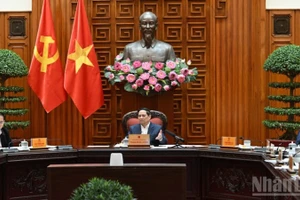 Thủ tướng Phạm Minh Chính chủ trì cuộc họp của Thường trực Chính phủ về công tác chuẩn bị cho lễ khánh thành, khởi công các dự án, công trình trọng điểm ngày 19/12. (Ảnh: TRẦN HẢI)