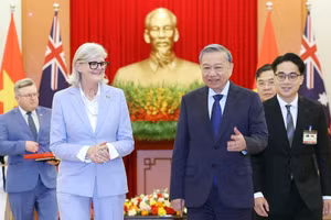 Tổng Bí thư Tô Lâm tiếp Toàn quyền Australia Sam Mostyn thăm cấp Nhà nước tới Việt Nam, ngày 10/9/2025, tại Trụ sở Trung ương Đảng. (Ảnh: TTXVN)