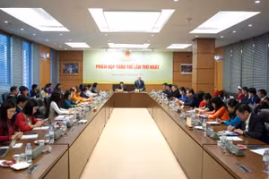 Quang cảnh Phiên họp toàn thể lần thứ nhất Hội đồng Dân tộc khóa XVI. (Ảnh: Quochoi.vn)