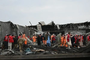 Hiện trường vụ tấn công vào trung tâm cai nghiện ở Kabul, Afghanistan, ngày 17/3/2026. (Ảnh: THX/TTXVN)