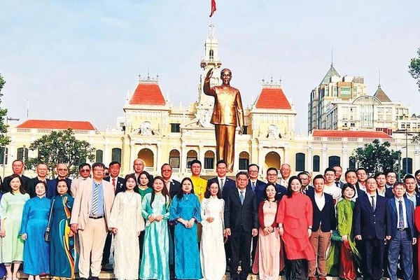 Đại biểu kiều bào dự họp mặt đại biểu người Việt Nam ở nước ngoài mừng Xuân Bính Ngọ 2026 tại Thành phố Hồ Chí Minh.