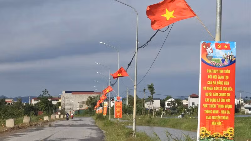 Đường nông thôn mới tại thôn Cống Khê, xã Ứng Hòa.
