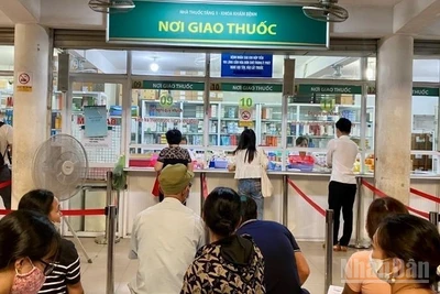 Danh mục thuốc bảo hiểm y tế của Việt Nam tương đối đầy đủ, toàn diện và mở rộng so với mức phí đóng bảo hiểm y tế. (Ảnh: ĐỖ THOA)