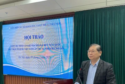 Tiến sĩ khoa học Phan Xuân Dũng, Chủ tịch Liên hiệp các Hội Khoa học và Kỹ thuật Việt Nam phát biểu tại hội thảo. (Ảnh: BL)