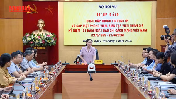 [Video] Bộ Nội vụ trả lời về xuất thêm 2 ngày nghỉ lễ Quốc khánh 2/9