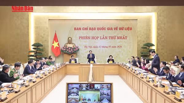 [Video] Thủ tướng Phạm Minh Chính yêu cầu hoàn thành cơ sở dữ liệu thanh tra, kiểm soát tài sản, thu nhập