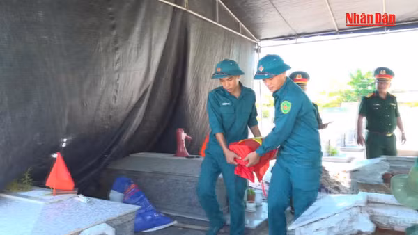 [Video] Cuộc chạy đua trước mùa mưa để tìm lại tên cho các liệt sĩ