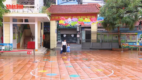 [Video] Hôm nay, Hà Nội mở cổng tuyển sinh trực tuyến vào các lớp đầu cấp