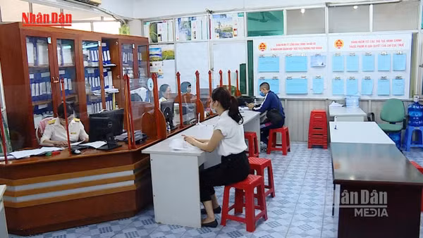 [Video] Đề xuất thu nhập tháng trên 28,6 triệu đồng mới phải nộp thuế