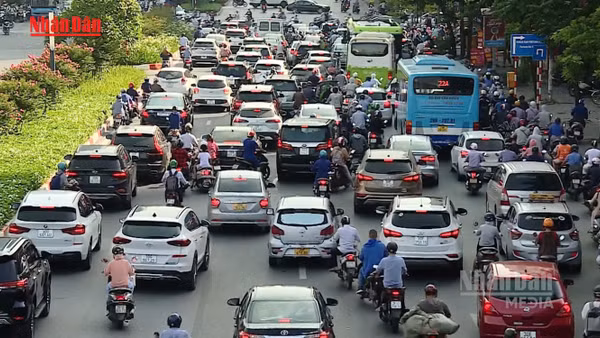 [Video] Hơn 90% xe máy trong Vành đai 1 Hà Nội sử dụng xăng
