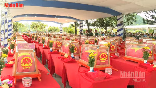 [Video] Truy điệu, an táng 235 hài cốt liệt sỹ tại tỉnh An Giang