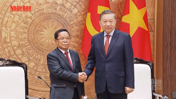 [Video] Tổng Bí thư, Chủ tịch nước Tô Lâm tiếp Phó Thủ tướng, Bộ trưởng Bộ Tư pháp Lào