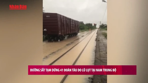 [Video] Đường sắt tạm dừng 41 đoàn tàu do lũ lụt tại Nam Trung Bộ
