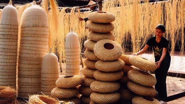 Hà Nội đã ban hành và triển khai đồng bộ nhiều cơ chế, chính sách quan trọng nhằm phát triển tài sản trí tuệ, hỗ trợ doanh nghiệp, hợp tác xã, làng nghề xây dựng thương hiệu.