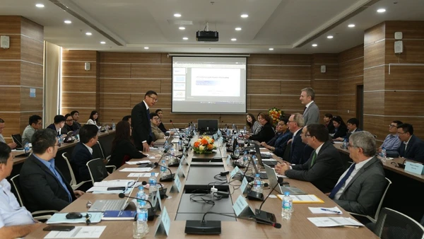 Quang cảnh buổi làm việc về việc Đánh giá tích hợp cơ sở hạ tầng điện hạt nhân quốc gia (INIR Mission).