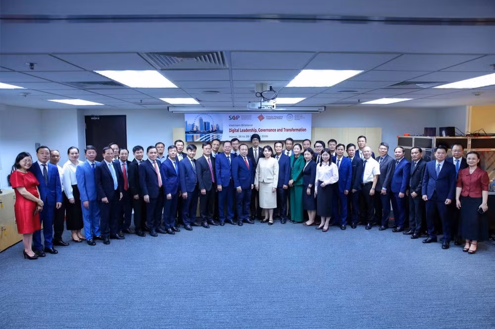 Khóa bồi dưỡng “Lãnh đạo số, quản trị và chuyển đổi số” khai mạc ngày 26/10 tại Hà Nội. (Ảnh: MST)