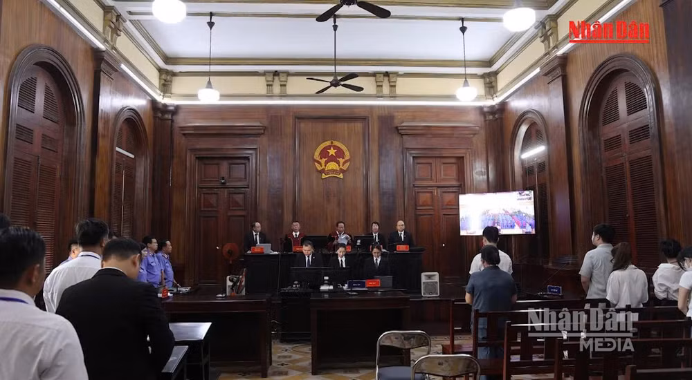 [Video] Tuyên án tử hình 11 bị cáo trong vụ án ma túy liên quan đến tiếp viên hàng không