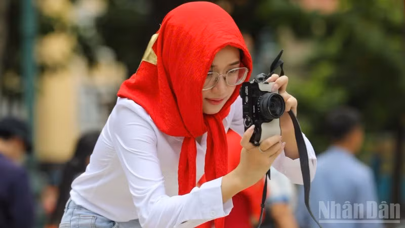 ndo_br_tranh-thu-luu-lai-khoanh-khac-9226.jpg