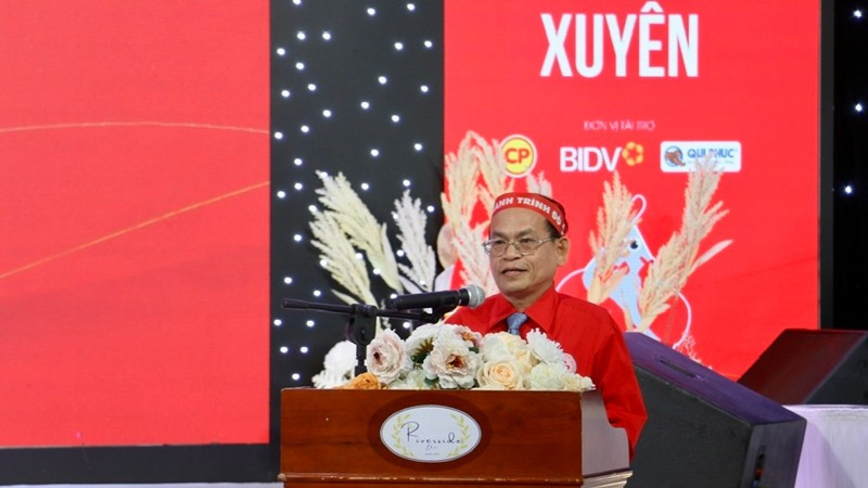 Chủ tịch Hội Chữ thập đỏ tỉnh Bình Định Hà Văn Cát phát biểu tại buổi lễ. z6698193661191-c8ec7df7a476ab026c95dd3a0d35e28d.jpg