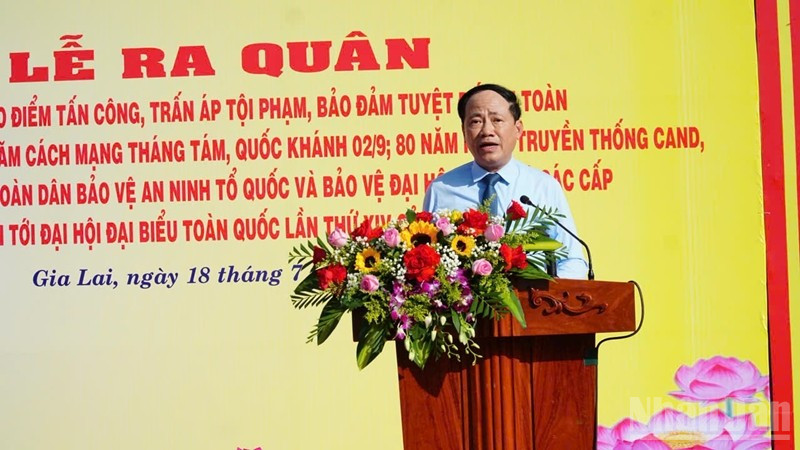 Chủ tịch Ủy ban nhân dân tỉnh Gia Lai Phạm Anh Tuấn phát biểu tại buổi lễ. ndo_br_z6816080577271-f16bca4e537b5e5f0394dc4ef31ecae2.jpg