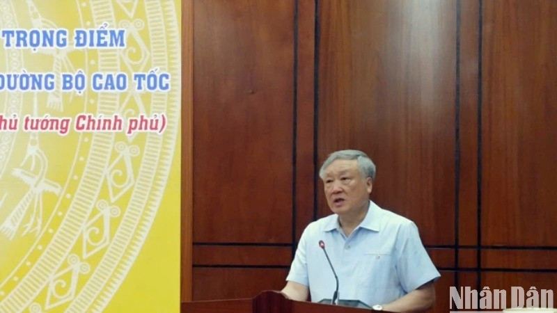 Phó Thủ tướng Thường trực Nguyễn Hòa Bình phát biểu chỉ đạo buổi làm việc. z6680551159674-31563c5d00cb5bfc55216b74887e871b-7799.jpg