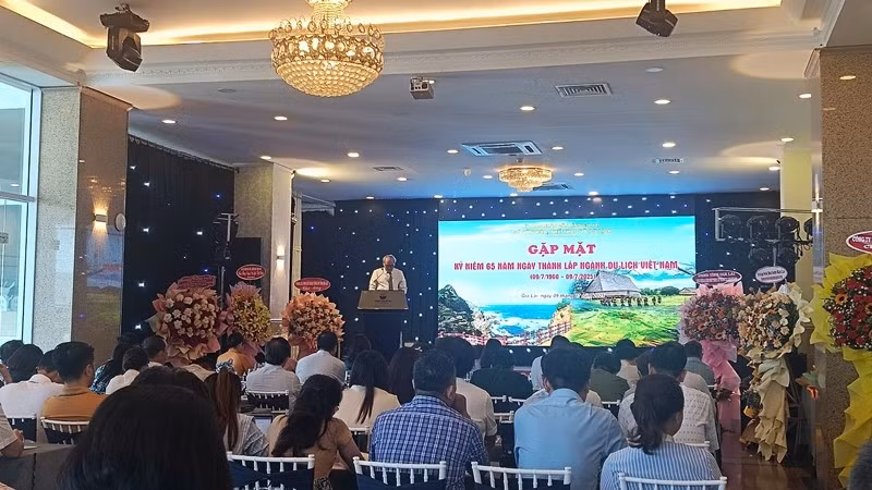 Quang cảnh buổi lễ.