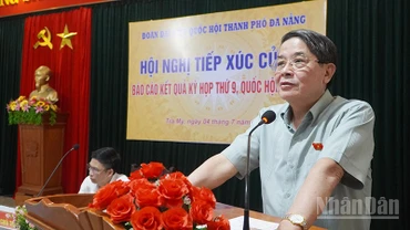 Phó Chủ tịch Quốc hội Nguyễn Đức Hải phát biểu tại Hội nghị tiếp xúc cử tri tại xã Trà My.