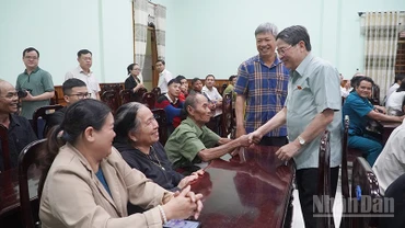 Phó Chủ tịch Quốc hội Nguyễn Đức Hải gặp gỡ cử tri xã Nam Trà My, thành phố Đà Nẵng.