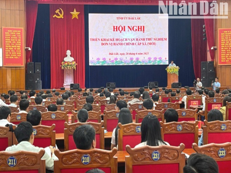 Quang cảnh hội nghị.