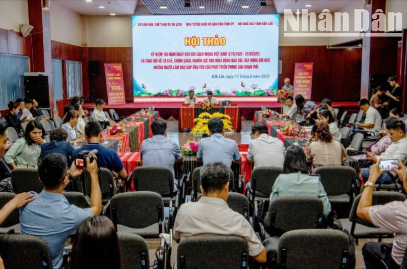 Quang cảnh hội thảo.