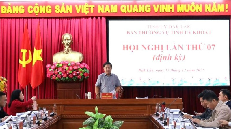Bí thư Tỉnh ủy Đắk Lắk Lương Nguyễn Minh Triết phát biểu tại hội nghị. 