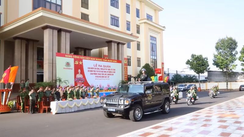 Lực lượng Công an tỉnh Đắk Lắk ra quân thực hiện đợt cao điểm trấn áp tội phạm.