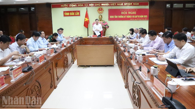 Quang cảnh kỳ họp.