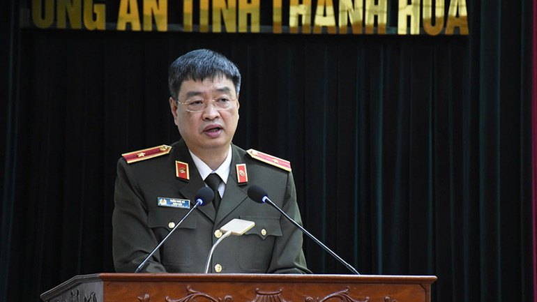 Giám đốc Công an tỉnh Thanh Hóa phát biểu tại hội nghị.