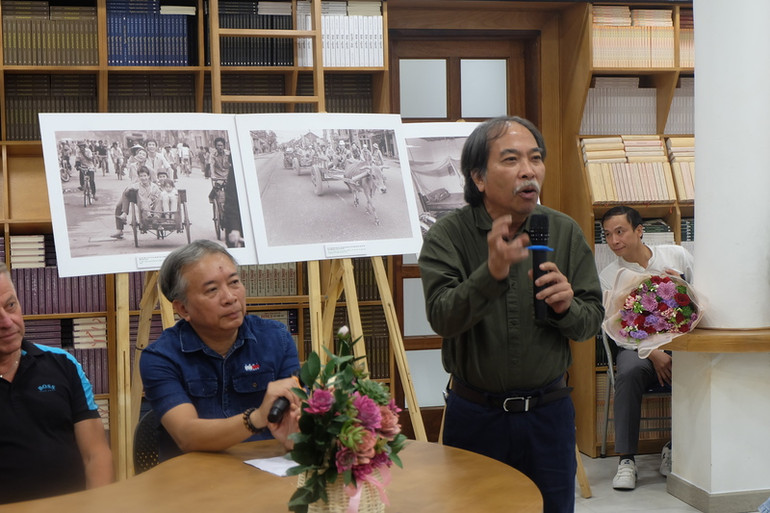 Nhà thơ Nguyễn Quang Thiều phát biểu tại buổi lễ. Nhà thơ Nguyễn Quang Thiều phát biểu tại buổi lễ.