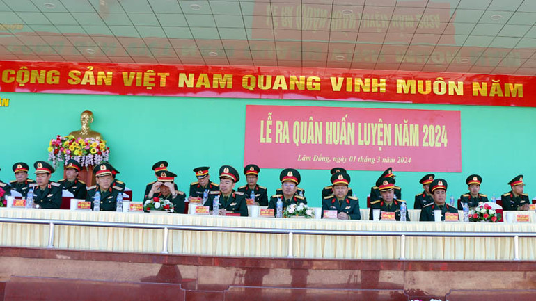 Lãnh đạo Học viện Lục quân tham dự buổi lễ.