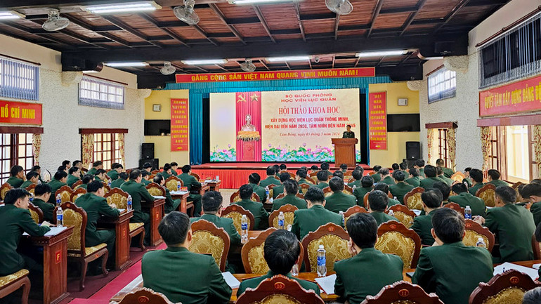 Quang cảnh hội thảo.