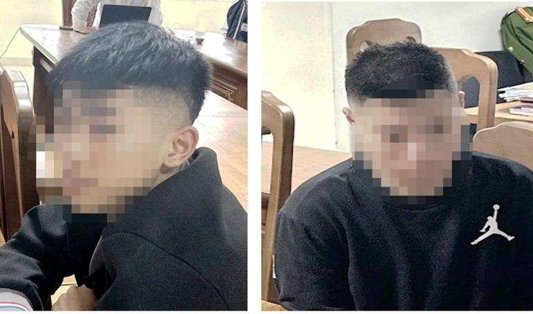 Các thanh, thiếu niên tại cơ quan Công an.