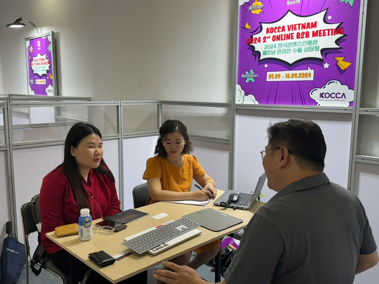 Các doanh nghiệp tham gia tư vấn kinh doanh.