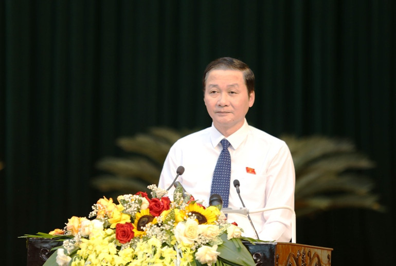 Chủ tịch Ủy ban nhân dân tỉnh Thanh Hóa tiếp thu các ý kiến, kiến nghị của cử tri tại kỳ họp Hội đồng nhân dân tỉnh lần thứ 14.