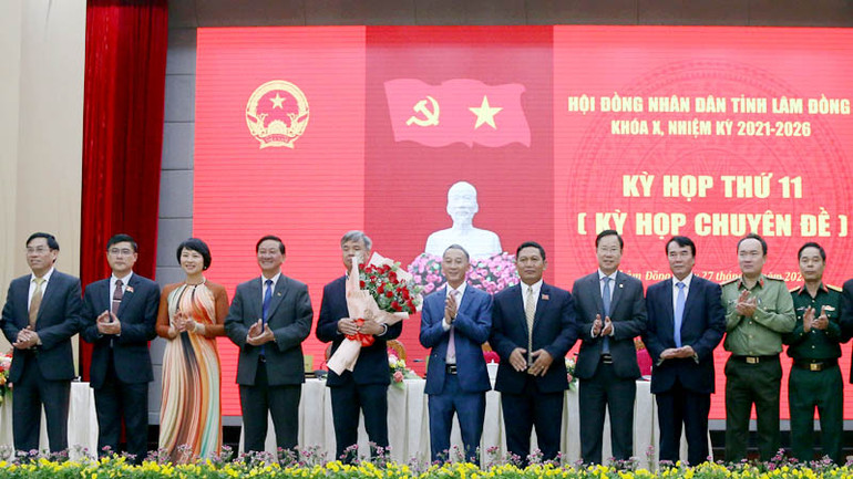 Giám đốc Sở Giao thông vận tải Nguyễn Văn Gia được bầu bổ sung ủy viên Ủy ban nhân dân tỉnh Lâm Đồng khóa X.