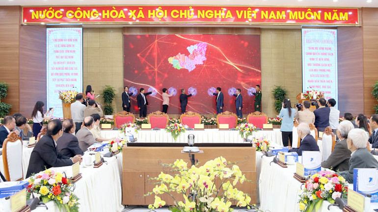 Chính thức vận hành Trung tâm điều hành thông minh IOC tỉnh Lâm Đồng.