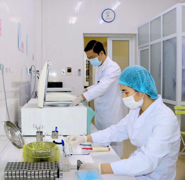 CDC Thái Bình hiện có phòng xét nghiệm đạt an toàn sinh học cấp II, cấp III, đạt ISO 17025-2017, đạt ISO 15189-2012. (Ảnh: HOÀNG THÍA)